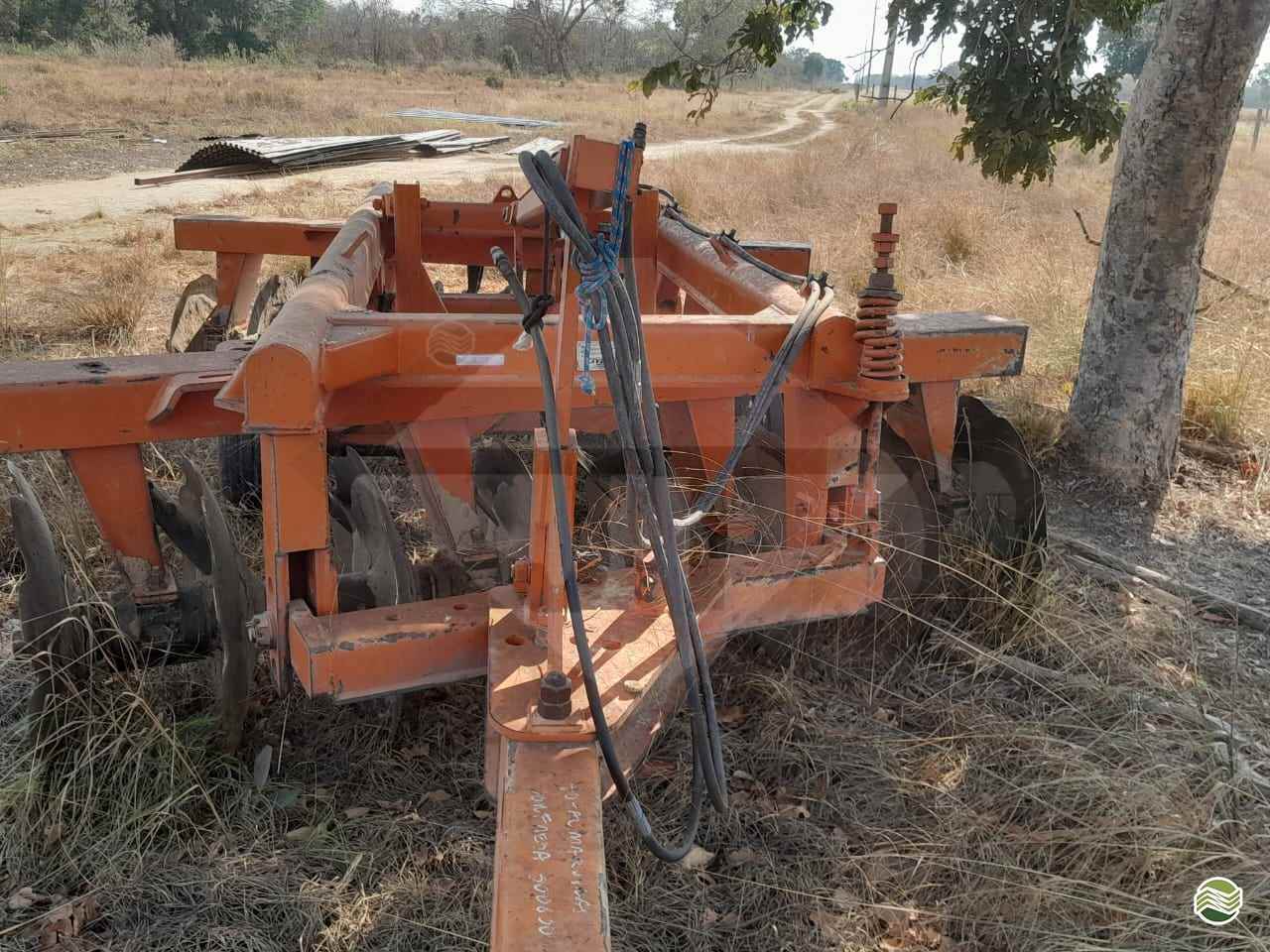 IMPLEMENTOS AGRICOLAS GRADE ARADORA ARADORA 16 DISCOS Jorginho Tratores PARANAVAI PARANÁ PR